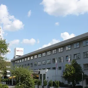 Intercityhotel Frankfurt Airport **** Frankfurt nad Menem